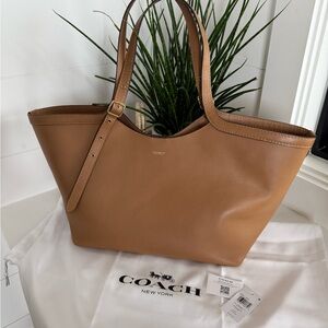 Coach Gramercy Tote – Honey 🧡